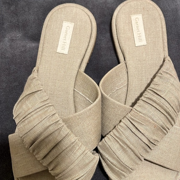 Garnet Hill Linen Crossover Slides - Picture 4 of 5